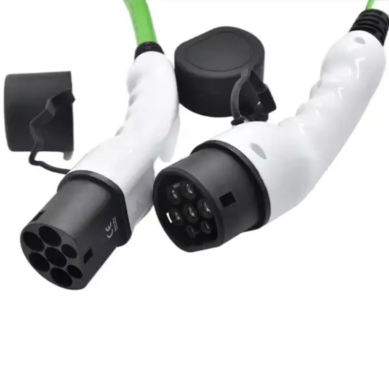 IEC 62196 32A 単相スパイラルグリーンケーブル充 - Type 2 Charger のレビューと価格
