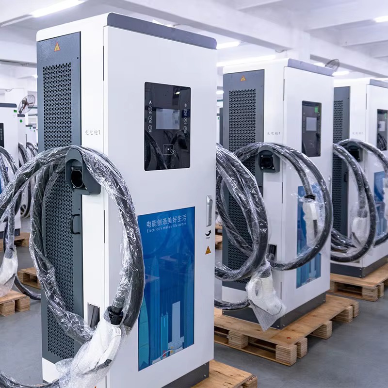 30kwから120kwレベル3電気自動車充電ステーション、I - Ev Charging Pile のレビューと価格